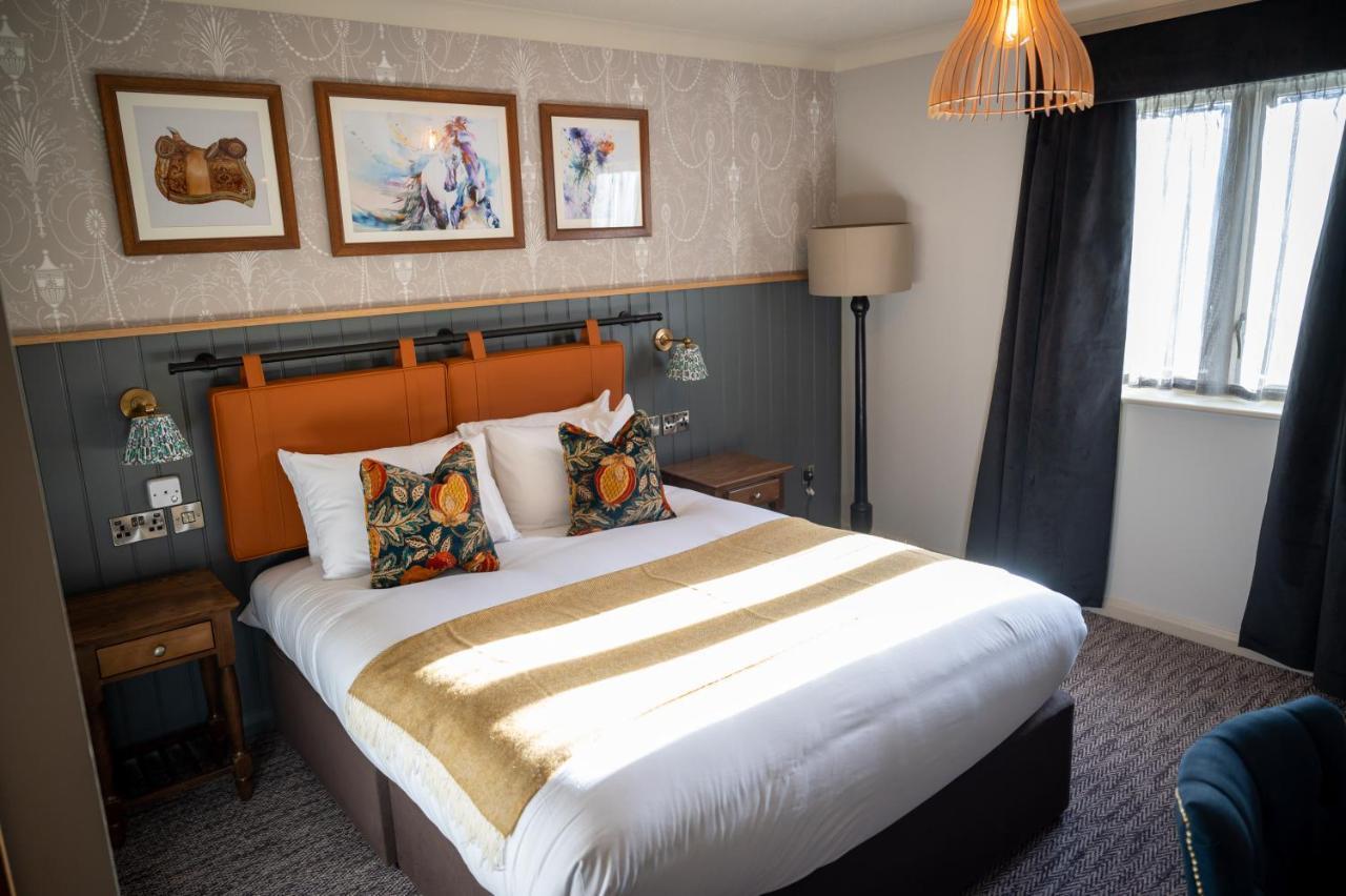 Ely Hotel By Chef & Brewer Collection Camberley Dış mekan fotoğraf