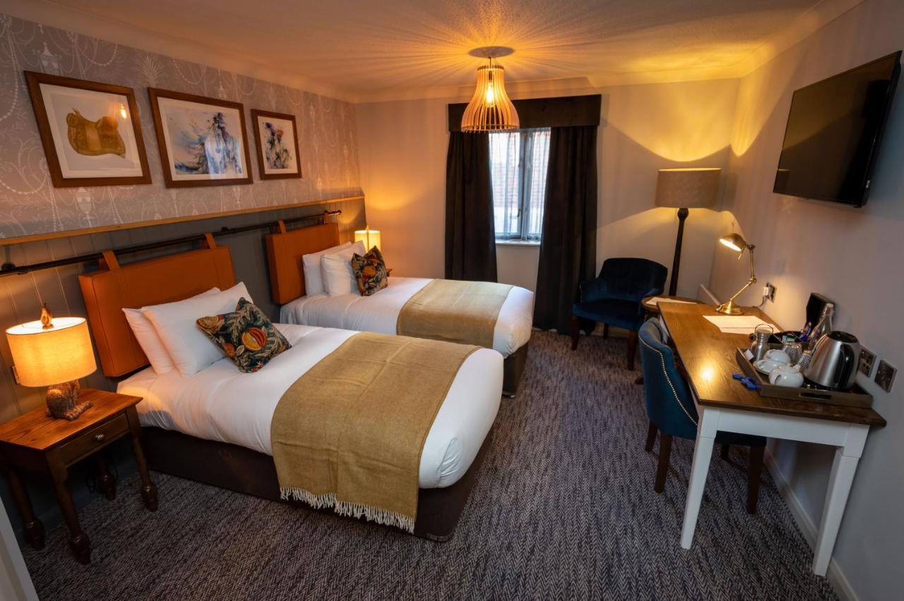Ely Hotel By Chef & Brewer Collection Camberley Dış mekan fotoğraf