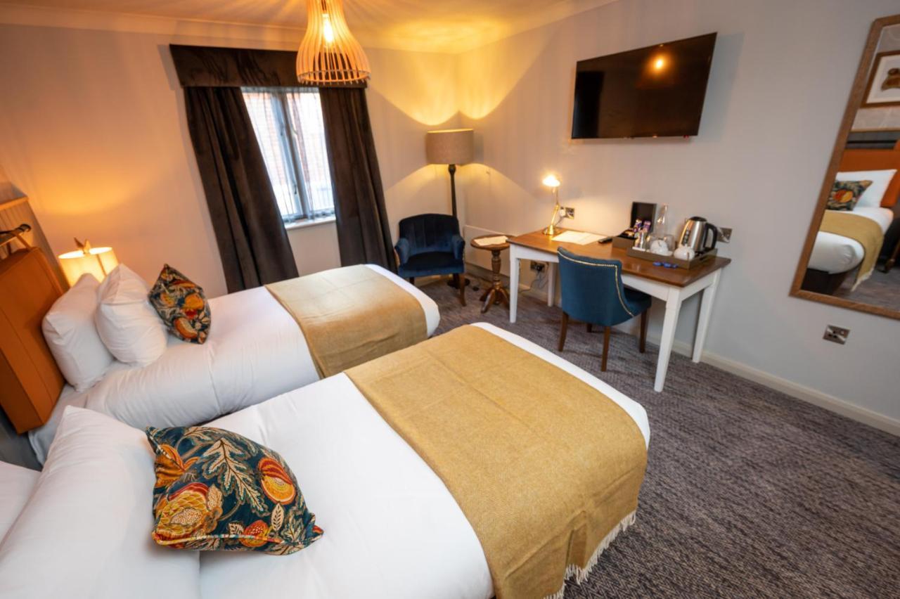 Ely Hotel By Chef & Brewer Collection Camberley Dış mekan fotoğraf