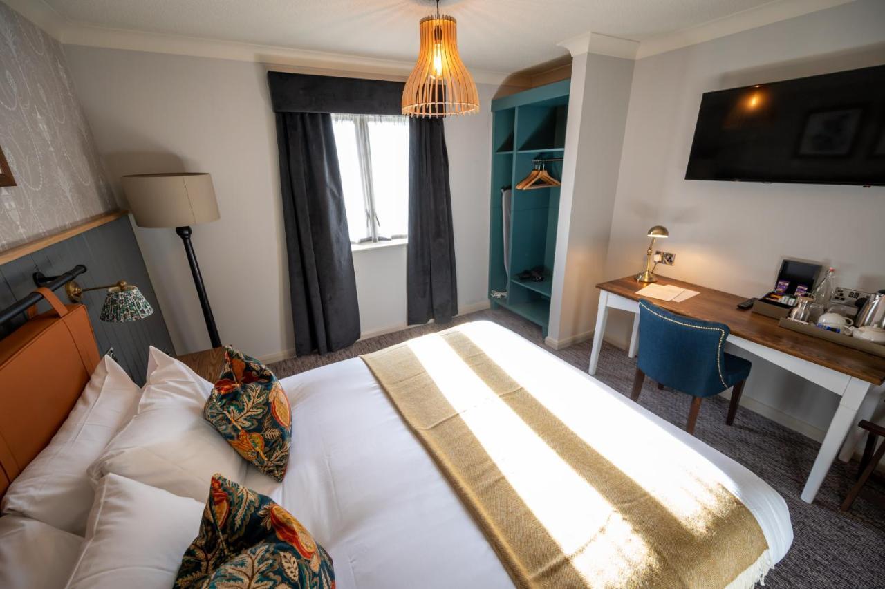 Ely Hotel By Chef & Brewer Collection Camberley Dış mekan fotoğraf