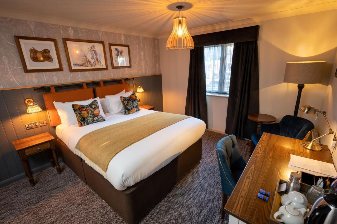 Ely Hotel By Chef & Brewer Collection Camberley Dış mekan fotoğraf