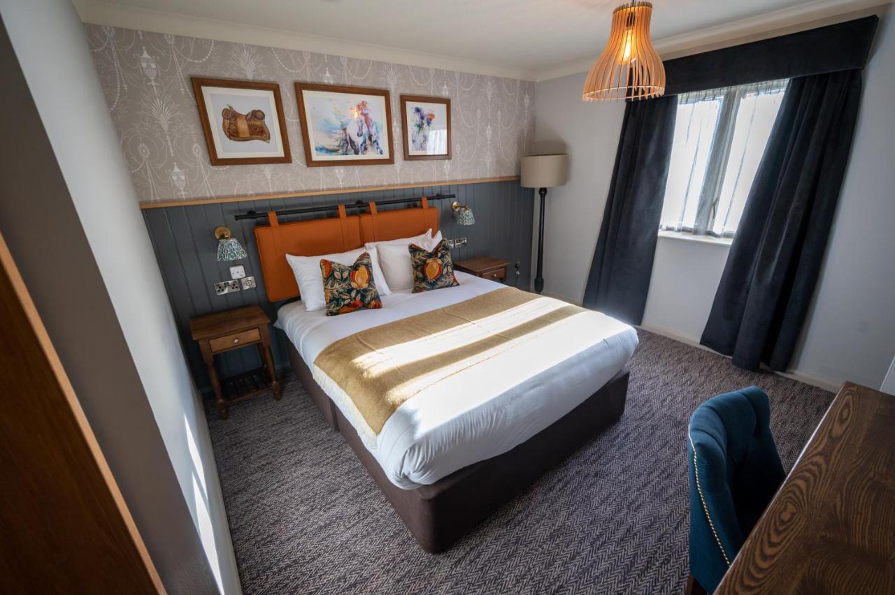 Ely Hotel By Chef & Brewer Collection Camberley Dış mekan fotoğraf